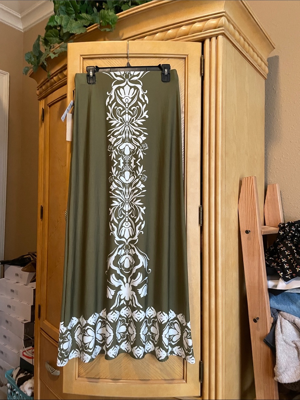 Halogen olive green maxi skirt size small